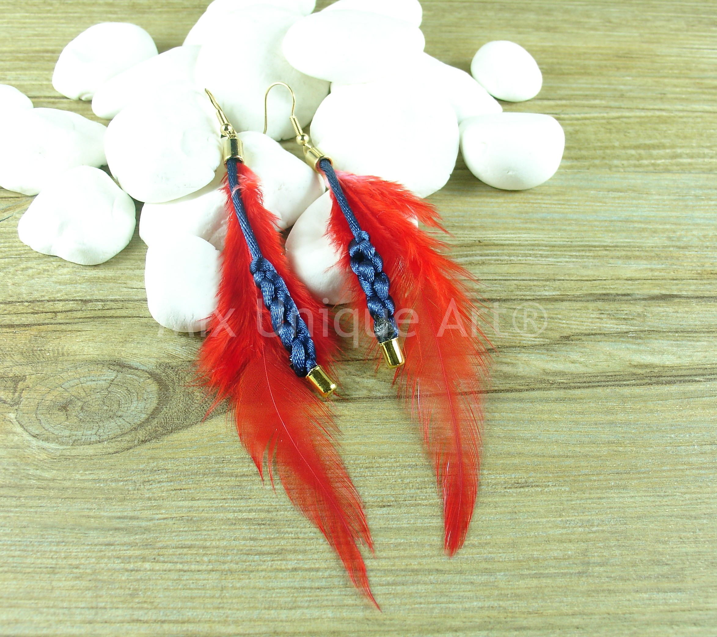 mixua_long earrings with red feathers